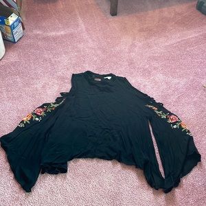 High neck, bell sleeved top